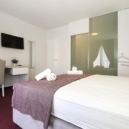 سبليت Maxim Rooms & Apartments المظهر الخارجي الصورة