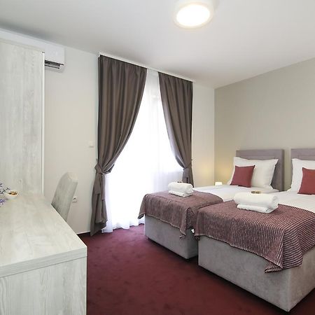 سبليت Maxim Rooms & Apartments المظهر الخارجي الصورة