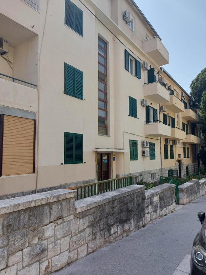 سبليت Maxim Rooms & Apartments المظهر الخارجي الصورة