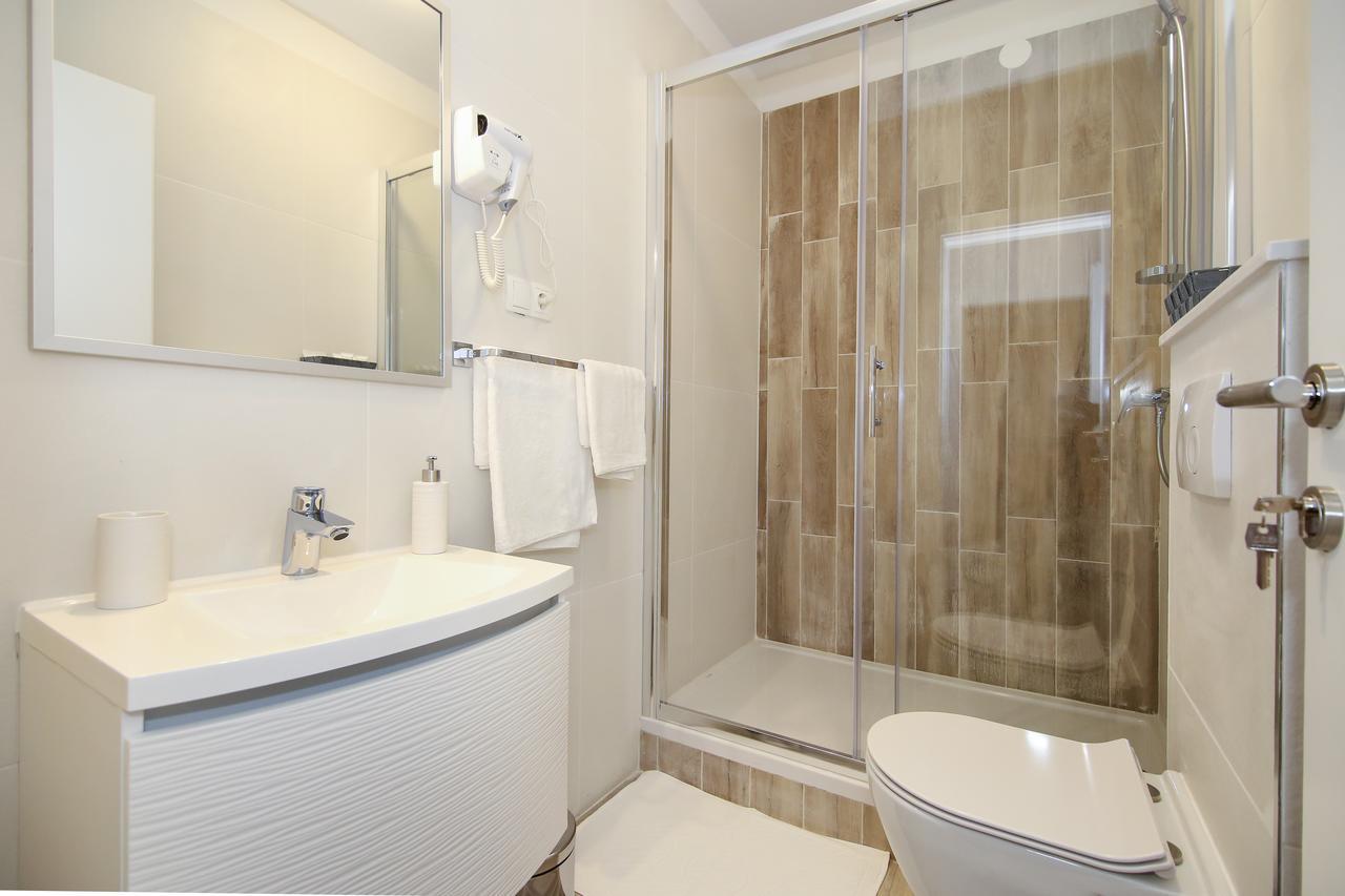 سبليت Maxim Rooms & Apartments المظهر الخارجي الصورة