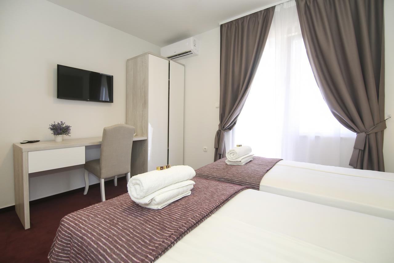 سبليت Maxim Rooms & Apartments المظهر الخارجي الصورة