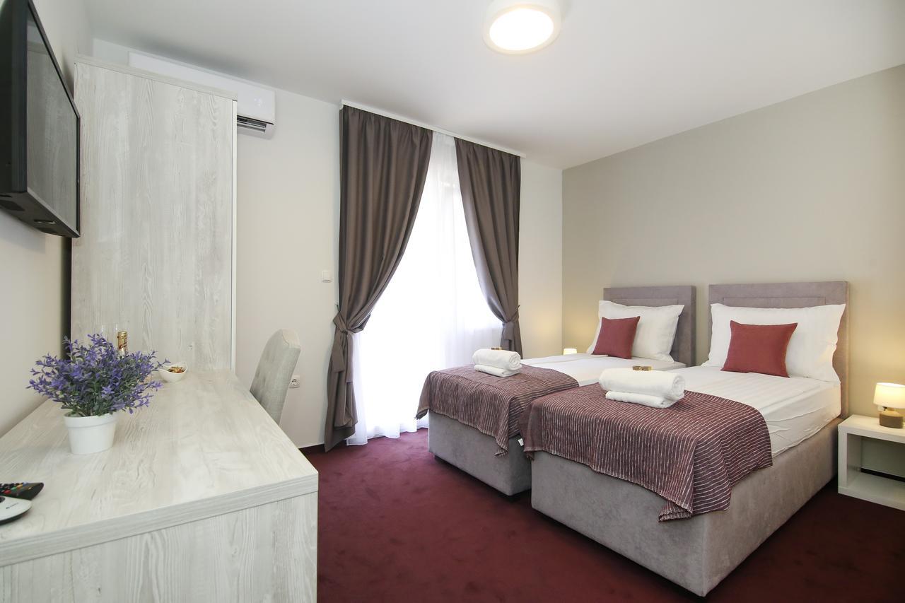سبليت Maxim Rooms & Apartments المظهر الخارجي الصورة