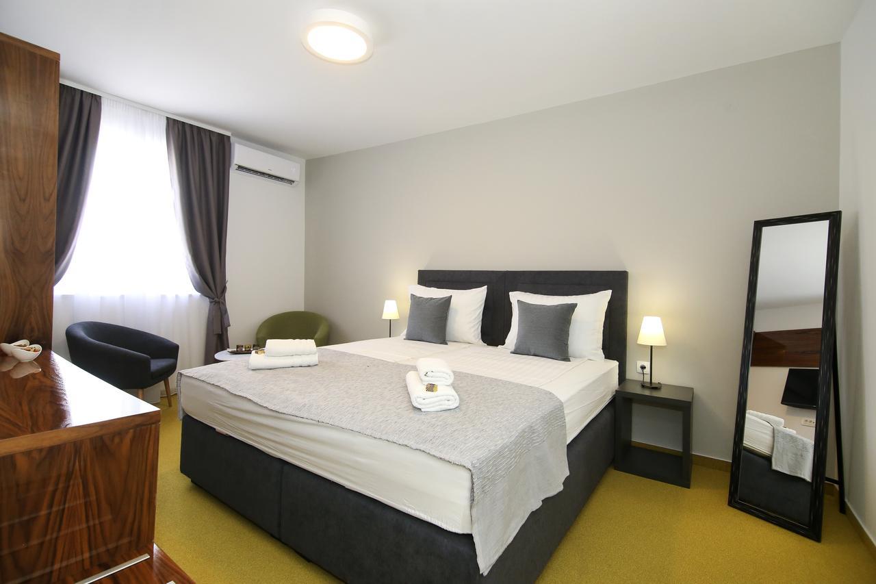 سبليت Maxim Rooms & Apartments المظهر الخارجي الصورة
